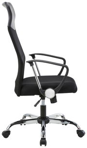 Moderner schwarzer Drehstuhl mit Netzrückenlehne und Armlehnen, seitliche Perspektive