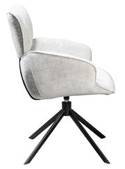 Seitenansicht eines modernen Armlehnstuhls mit hellgrauem Stoffbezug und schwarzem Metallgestell.