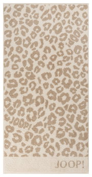 Beiges Handtuch mit Leopardenmuster und JOOP! Logo, Draufsicht