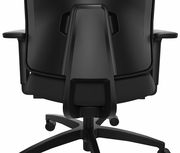 Rückansicht eines schwarzen Drehstuhls mit Armlehnen und Rollen