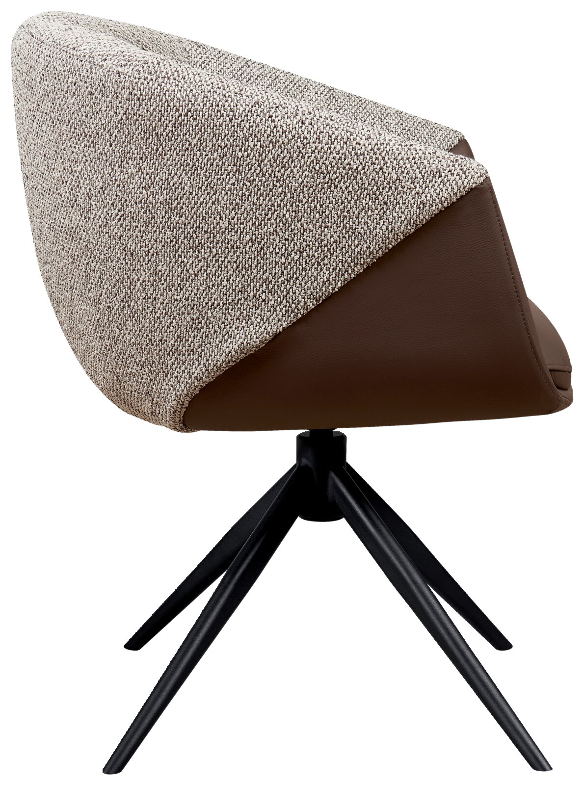 Zijaanzicht van een moderne fauteuil met bruin leer en een lichtgrijze stoffen bekleding, op een zwart metalen frame.