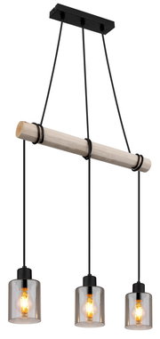 Moderne Hängeleuchte mit drei Glühbirnen, hängend an einem Holzstab, aus seitlicher Perspektive