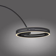 Moderne LED-Bogenleuchte in schwarzem Design, seitliche Perspektive