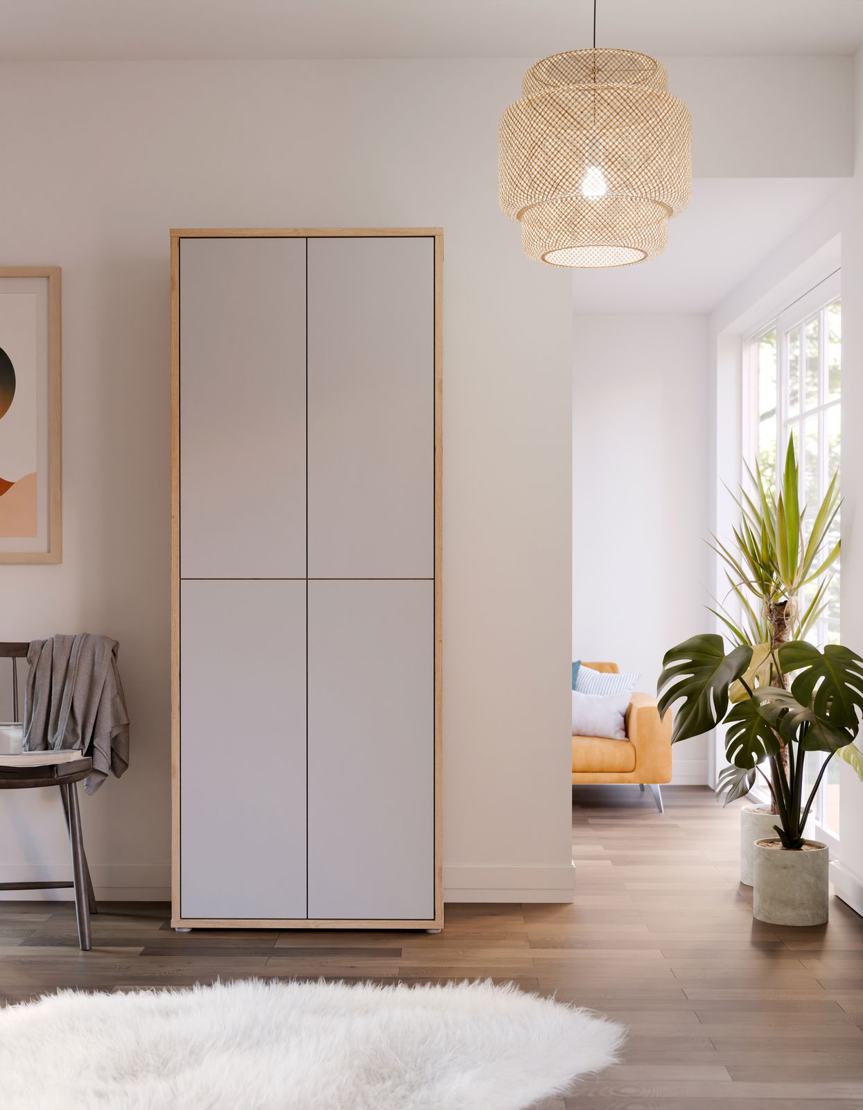 Moderner XL-Schuhschrank in heller Holzoptik mit vier Türen, frontal im Wohnzimmer platziert.