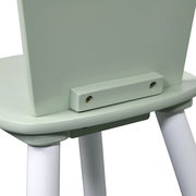 Nahaufnahme eines mintgrünen Kindertisches mit weißen Beinen, Fokus auf die Verbindungselemente.