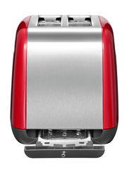 Roter und silberner 2-Scheiben-Toaster von Kitchen Aid, Vorderansicht mit herausziehbarer Krümelschublade.
