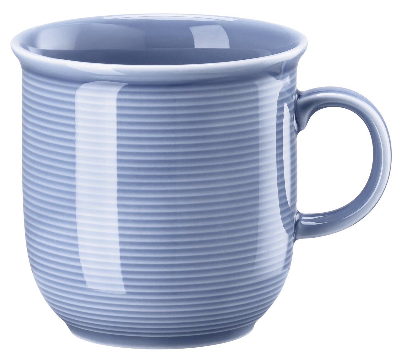 Großer blauer Becher mit Henkel, seitliche Perspektive
