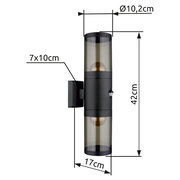 Moderne zylindrische Außenleuchte in schwarzer Farbe, seitliche Ansicht mit Abmessungen: Höhe 42 cm, Durchmesser 10,2 cm, Wandhalterung 7x10 cm.