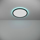 Runde LED-Deckenleuchte ROVITO-Z mit sanftem grünlichem Leuchtring, von unten betrachtet.