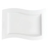 Rechteckiger weißer Gourmetteller mit wellenförmigem Rand, Draufsicht