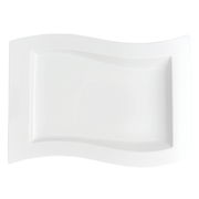 Rechteckiger weißer Gourmetteller mit wellenförmigem Rand, Draufsicht