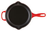 Rote Brat- und Servierpfanne aus Gusseisen mit zwei Griffen, Draufsicht