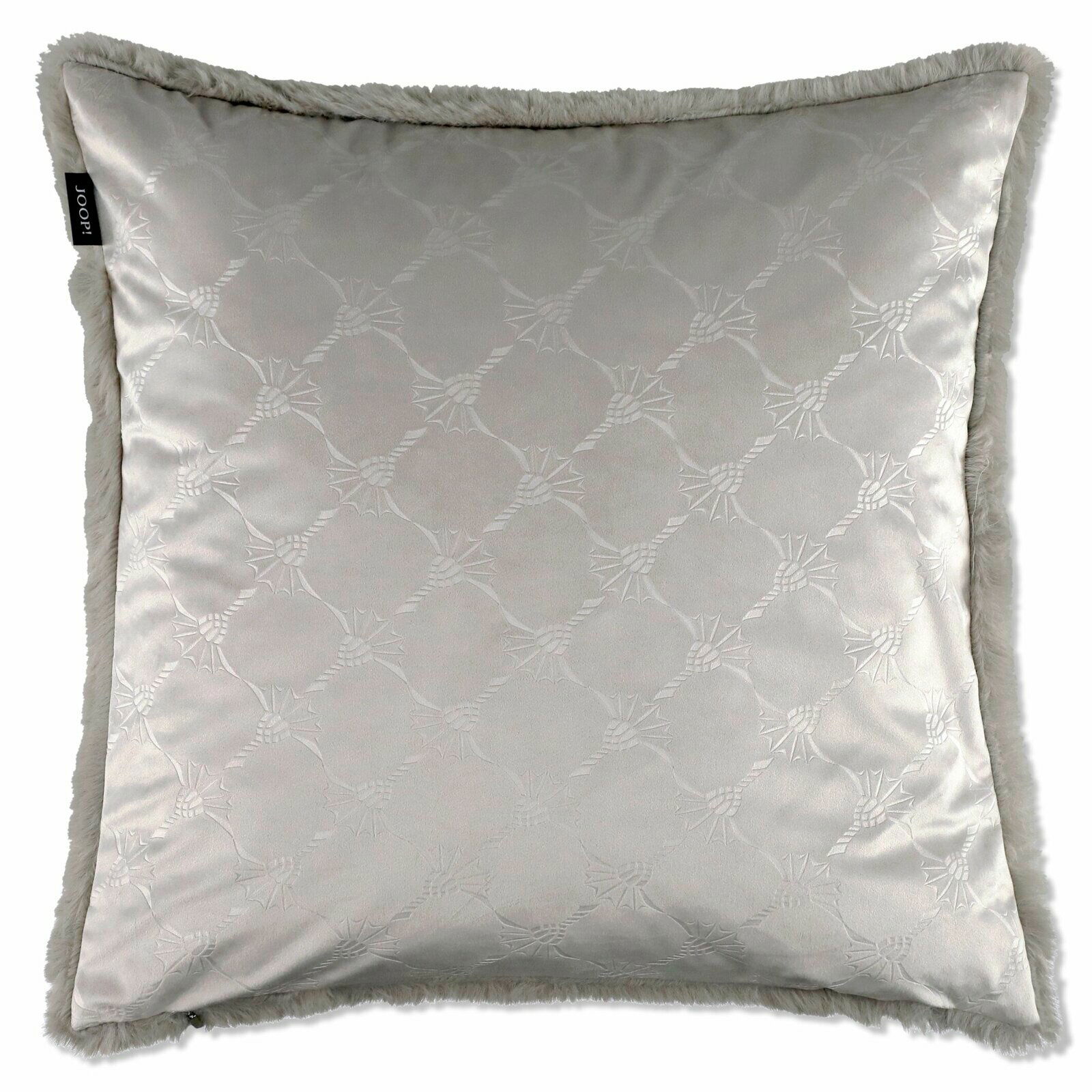 Luxuriöses Kissen mit elegantem Muster und weichem Rand, Frontalansicht