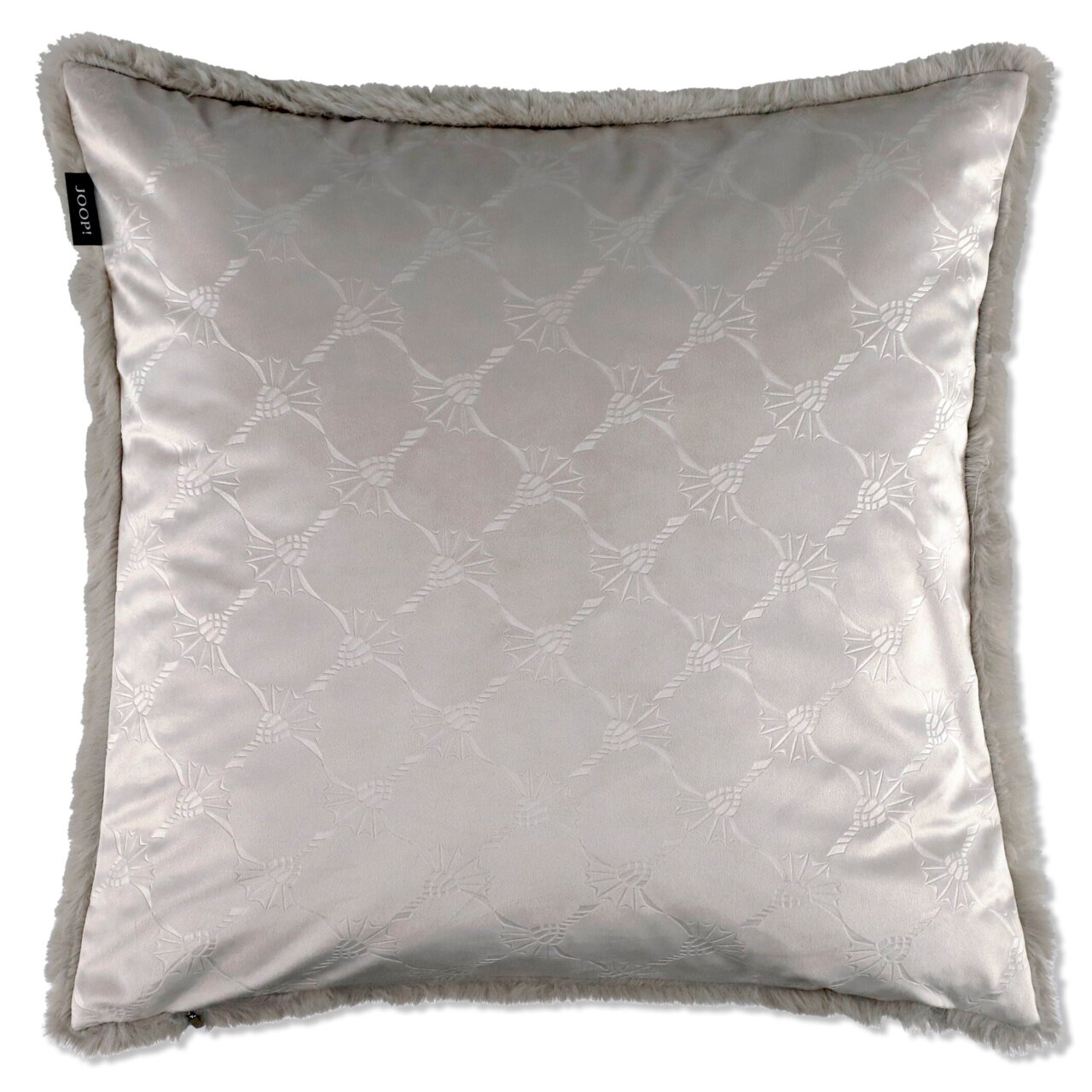 Luxe kussen met een elegant patroon en een zachte rand, vooraanzicht