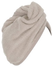 Beiges Handtuchturban aus Frottee, seitliche Perspektive