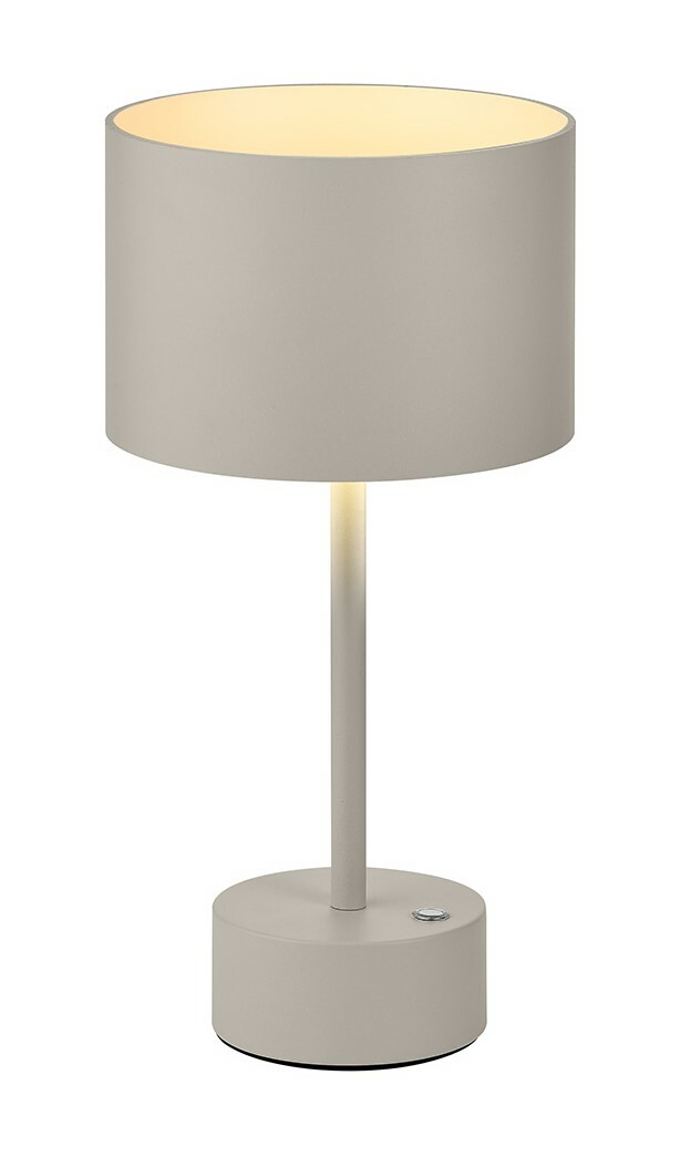 Musterring Akku-Tischleuchte LOOP Moderne Akku-Tischleuchte in Beige, frontal abgebildet mit rundem Lampenschirm und stabilem Standfuß.