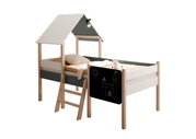 Hausbett mit Dach und Leiter, seitliche Perspektive