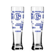 Zwei hohe FC-Schalke-04-Biergläser mit blau-weißem Vereinslogo und Schriftzug-Design, frontal aus leichter Untersicht auf weißem Hintergrund