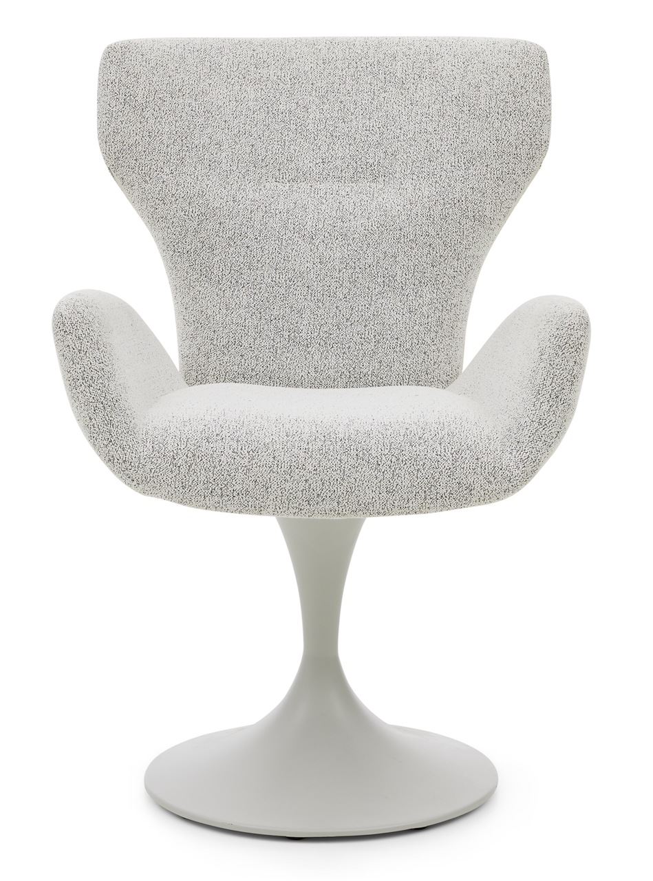 Moderner Armlehnstuhl mit grauem Stoffbezug und elegantem, drehbarem Fuß, Frontalansicht.