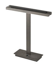 Moderne LED-Tischleuchte BEN in seitlicher Perspektive mit schlankem, rechteckigem Design und mattem Metallfinish.