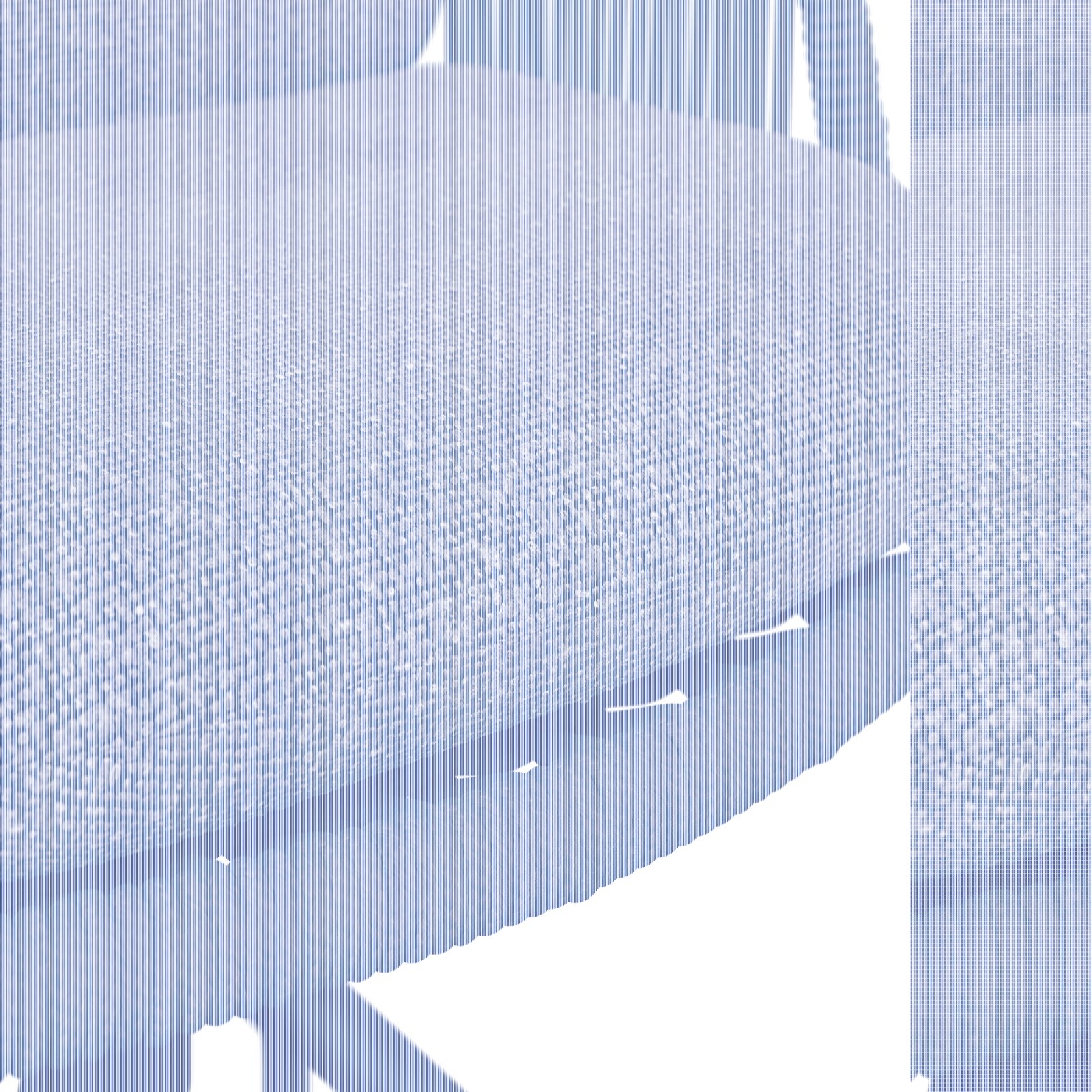 Nahaufnahme eines grauen Armlehnstuhls mit texturierter Sitzfläche und geflochtenen Details, seitliche Perspektive.