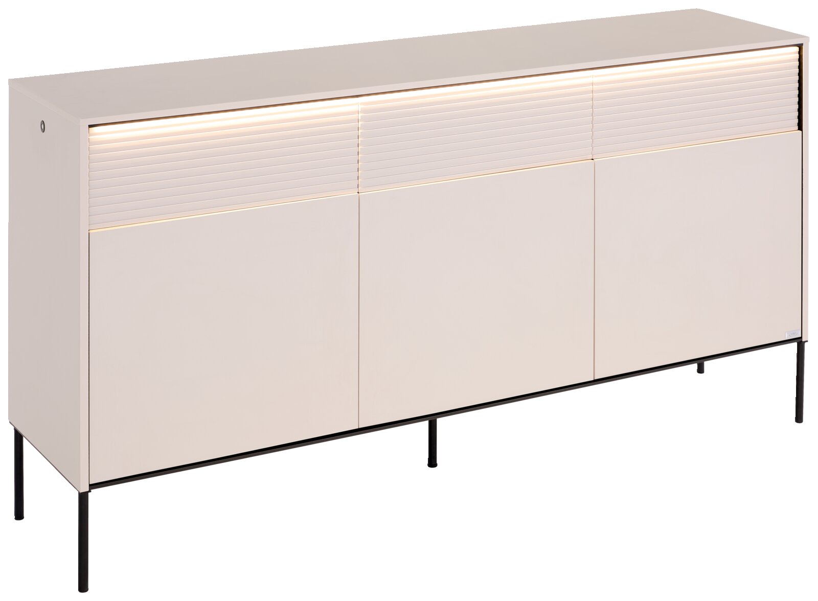 Modernes Sideboard in Beige mit geriffelter oberer Frontblende und schwarzen Metallbeinen, freigestellt vor weißem Hintergrund, gezeigt in leichter Schrägansicht von vorn links.
