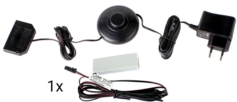 Z2 Verlichtingsset voor glazen bodems (1 stuk) LED-touchdimmer-set met ronde voetschakelaar, voedingsadapter en aansluitkabels, van bovenaf gefotografeerd op een witte achtergrond
