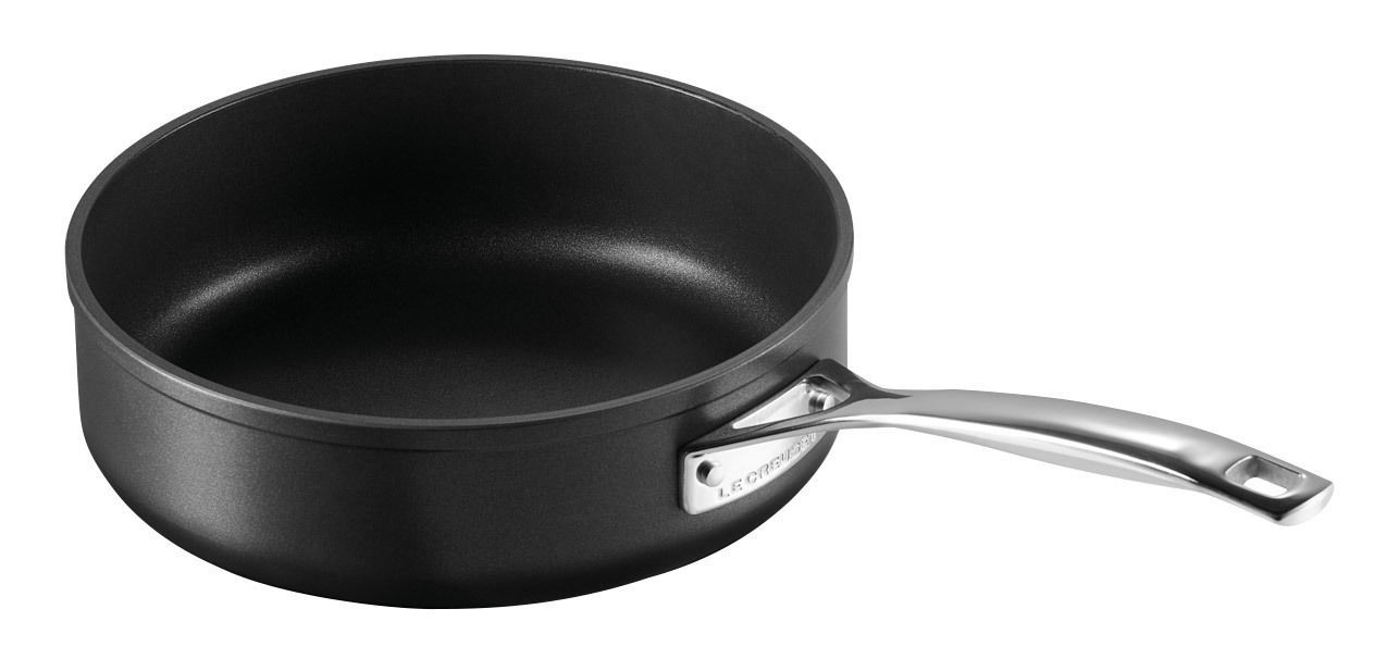 Aluminium-Antihaft Sautépfanne mit silbernem Griff, seitliche Perspektive