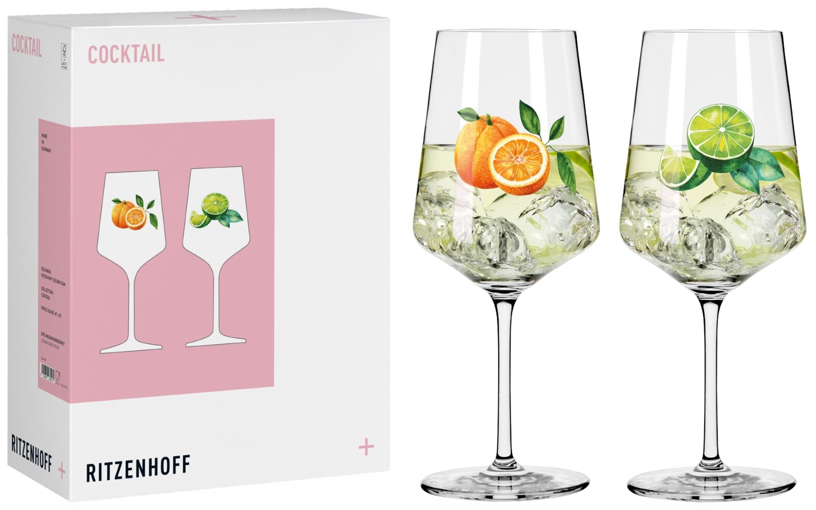 Schräg von vorn fotografiertes Ritzenhoff Cocktail-Gläser-Set in Geschenkbox, daneben zwei bauchige Stielgläser mit Eis und fruchtigen Orange- und Limettenmotiven vor weißem Hintergrund