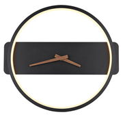 Moderne Wanduhr SUSSY mit schwarzem Zifferblatt und Holzzeigern, umgeben von einem leuchtenden Ring, frontal abgebildet.
