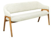 Sitzbank mit hellem Stoffbezug und Holzbeinen, seitliche Perspektive
