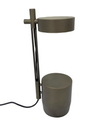 Moderne metalen tafellamp in donkergrijs met cilindrische voet en ronde lampenkap, zijaanzicht in close-up met zichtbaar snoer op witte achtergrond