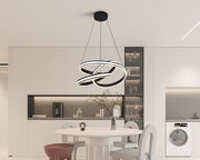 Moderne LED-Hängeleuchte in stilvollem, spiralförmigem Design, von unten betrachtet, in einem eleganten, minimalistischen Raum.