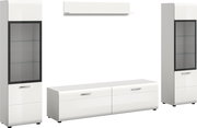 Modernes weißes Wohnzimmermöbel-Set mit zwei hohen Vitrinenschränken mit Glasfront und einem niedrigen TV-Lowboard, Frontansicht mit leichter Schrägperspektive