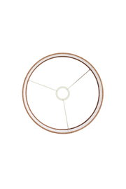 Draufsicht auf einen runden Lampenschirm mit Metallstreben und einem zentralen Ring.