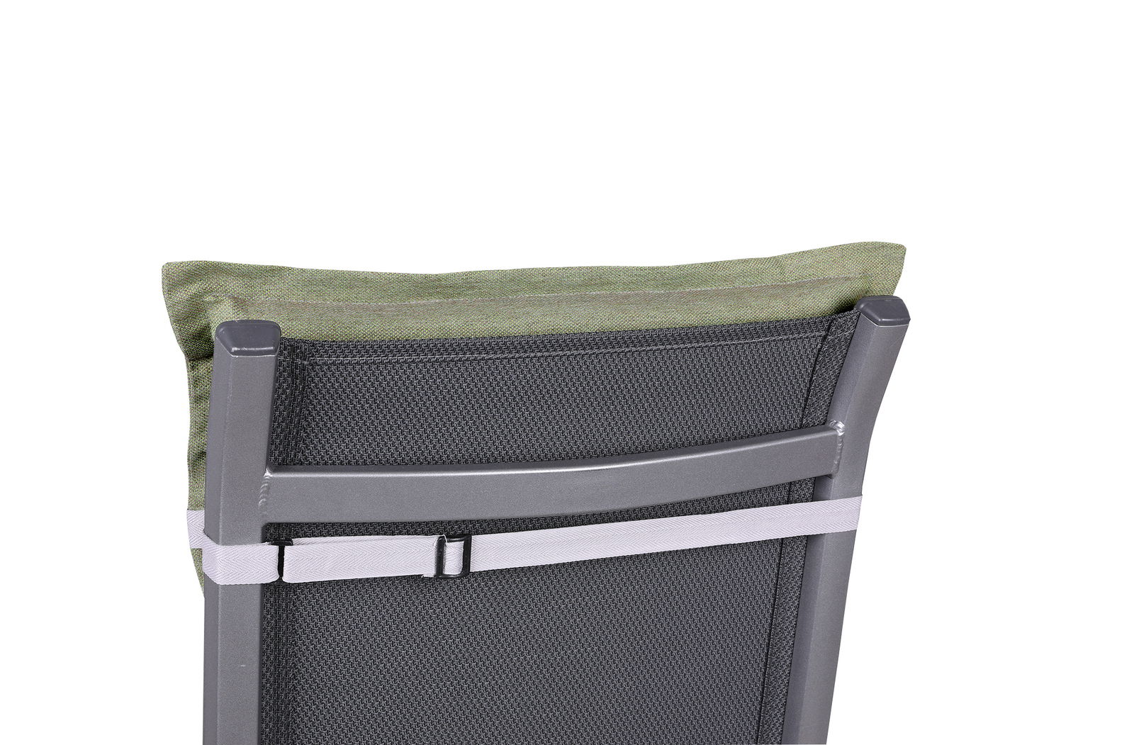 Rückansicht einer Sesselauflage in Grün auf einem grauen Stuhl mit Netzrückenlehne, befestigt mit einem weißen Gurt.