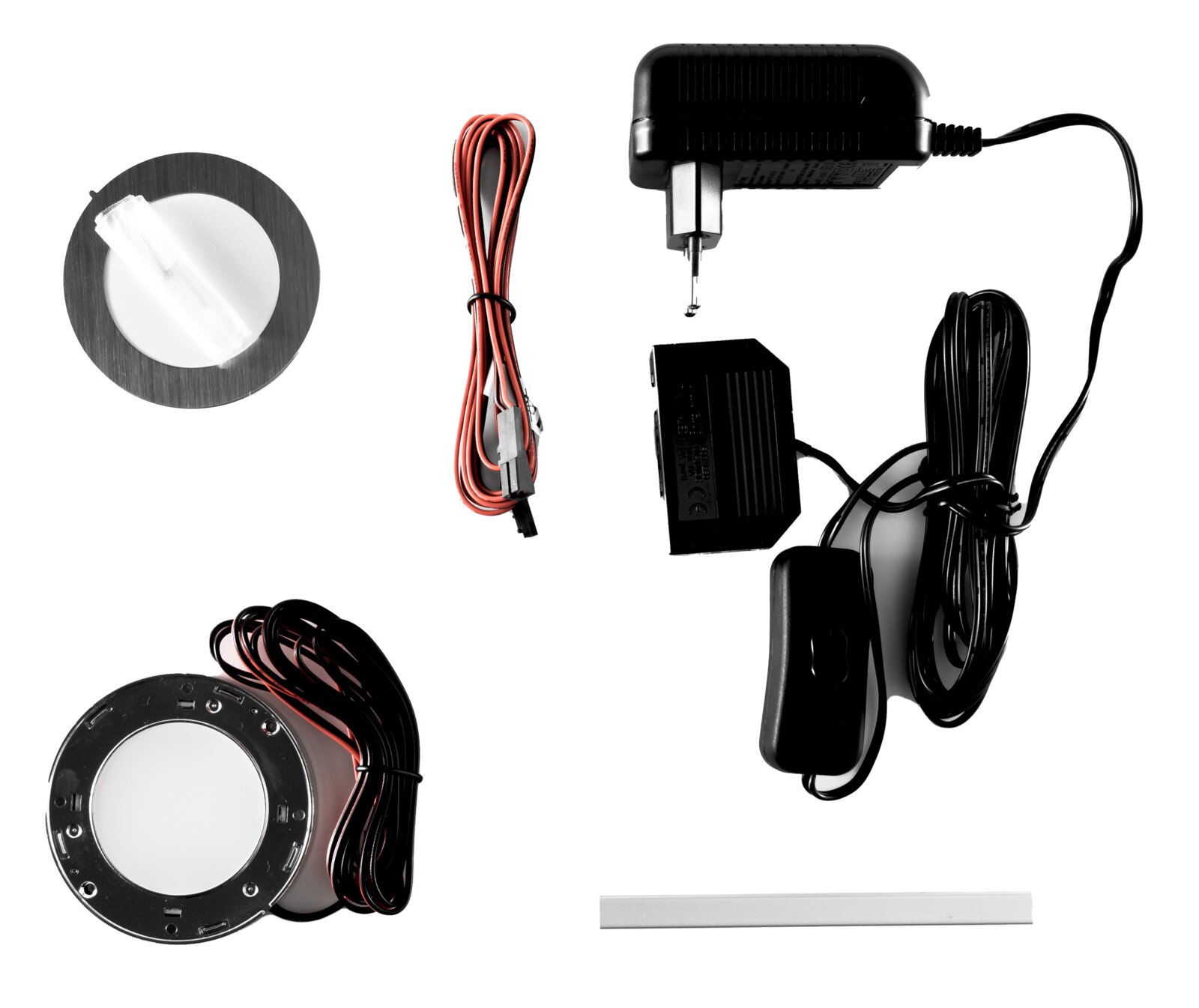 LED-Unterbauleuchten-Set mit runder Leuchte, Netzteil, Schalter und Anschlusskabeln, Draufsicht auf weißem Hintergrund