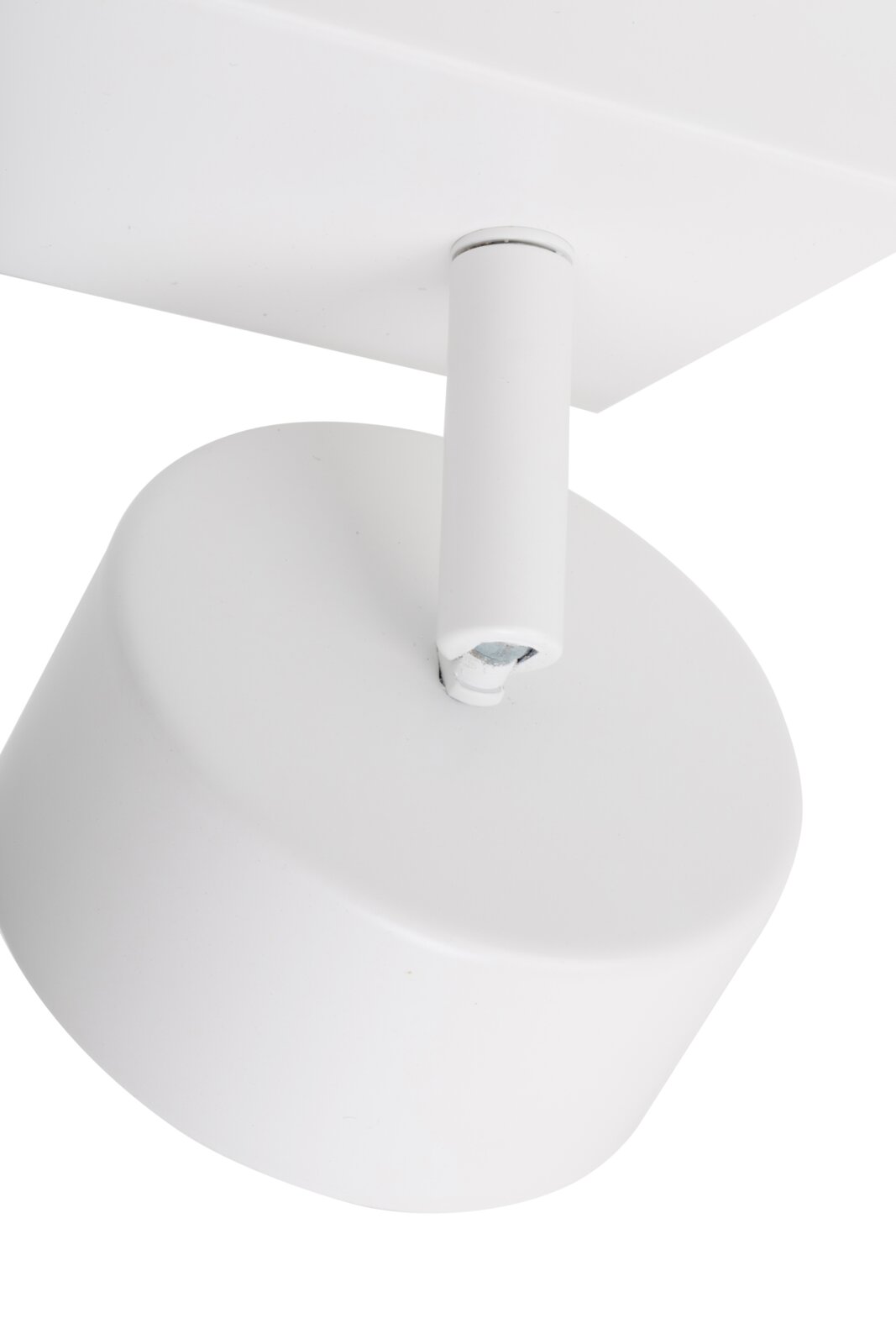 Close-up van een witte led-spot vanuit zijaanzicht.