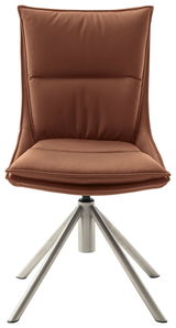 Moderner brauner Stuhl mit gepolsterter Sitzfläche und Rückenlehne, auf einem silbernen Metallgestell, Frontalansicht.