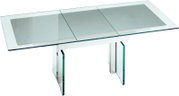Moderner Couchtisch mit Glasplatte und Metallbeinen, seitliche Perspektive