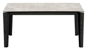 Moderner Esstisch mit schwarzem Gestell und heller Marmoroptik-Tischplatte, Frontalansicht.