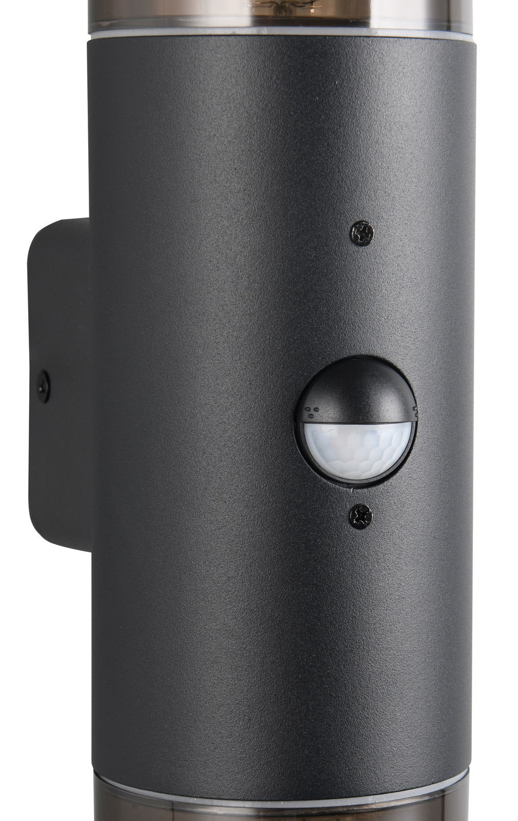 Nahaufnahme einer modernen, zylindrischen Wandleuchte in Schwarz mit integriertem Bewegungssensor, seitliche Perspektive
