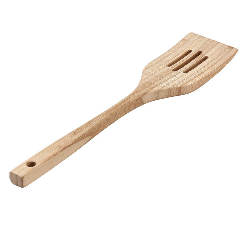 Holzpfannenwender mit Schlitzen, seitliche Perspektive