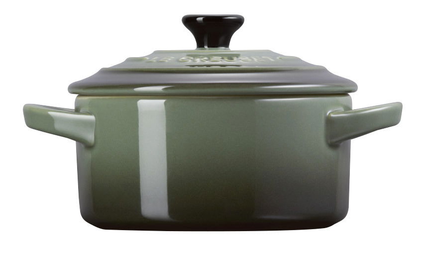 Grüne Mini-Cocotte Klassik 10 cm mit Deckel, seitliche Perspektive