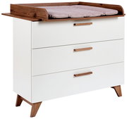 Wickelkommode mit drei Schubladen, weiß mit Holzdetails, seitliche Perspektive