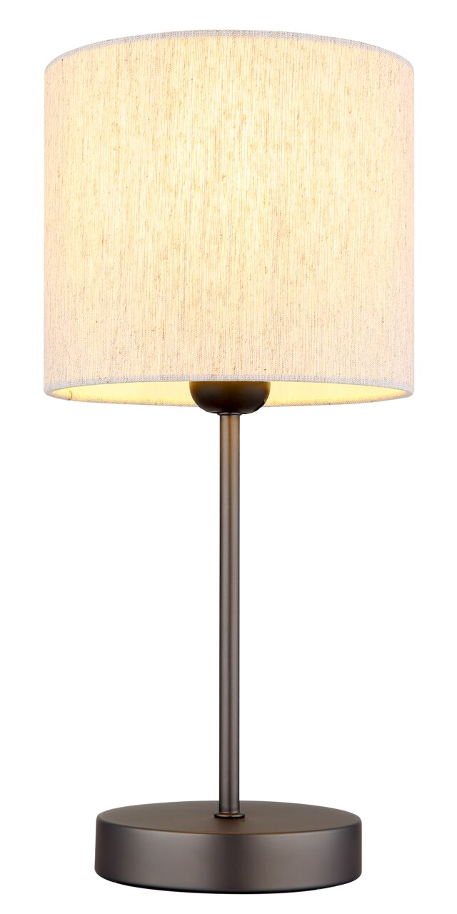 Moderne Tischleuchte mit rundem Stoffschirm und Metallfuß, seitliche Perspektive