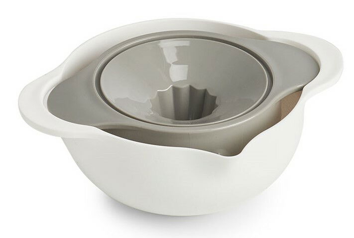 Vogelperspektive auf ein stapelbares Multifunktions-Küchen-Set mit zwei ineinander passenden Schüsseln in Weiß und Grau.