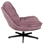 Zijaanzicht van een paarse relaxfauteuil met een zachte, geribbelde stoffen bekleding en een zwarte draaivoet.