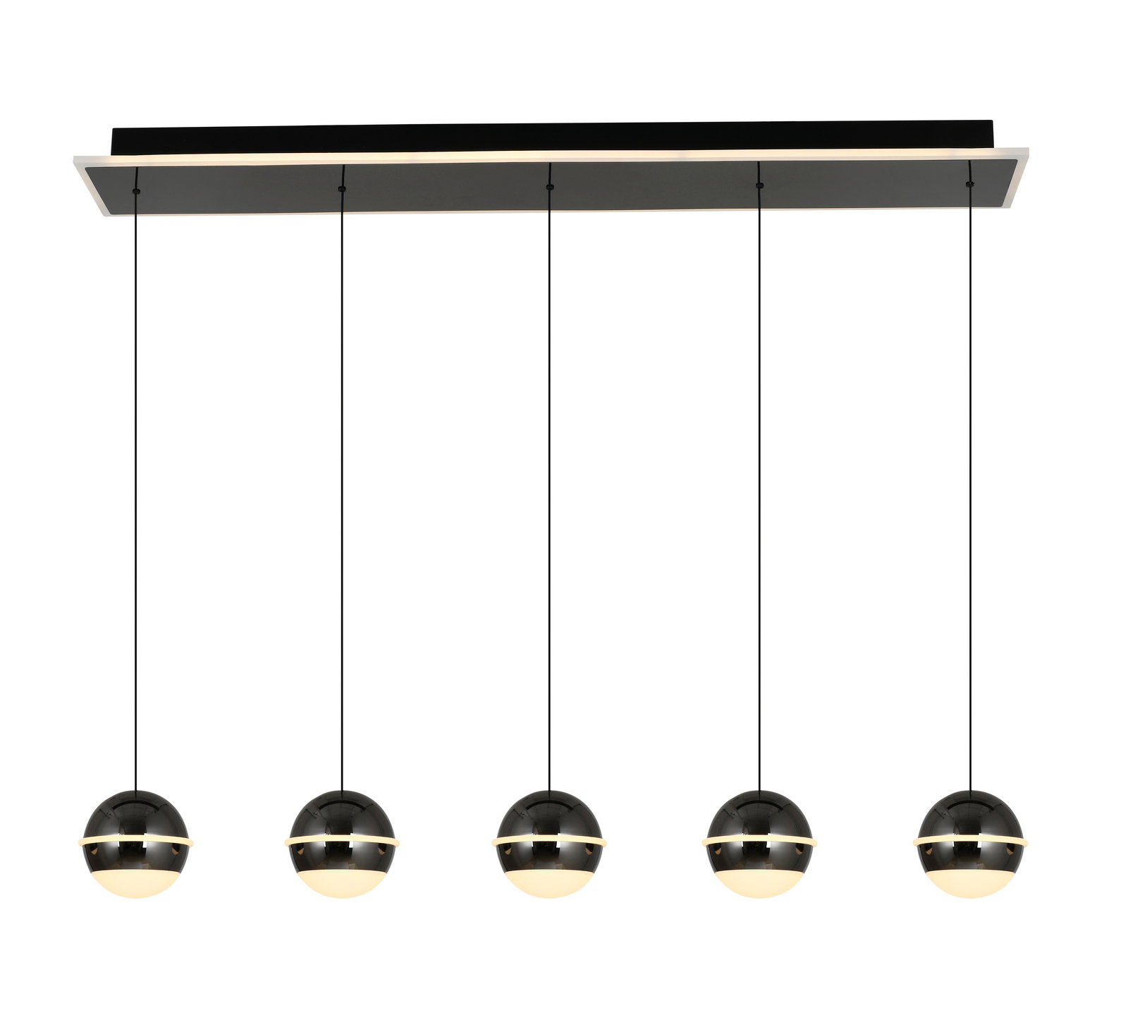 Moderne LED-Pendelleuchte mit fünf kugelförmigen Lampen, hängend an dünnen Kabeln, aus der Frontalperspektive.