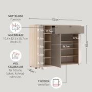 Schuhschrank/Kommode in Holzoptik mit grauen Fronten, geöffneter Tür und Schublade, Maßgrafik mit Abmessungen (ca. 133 x 103 x 38 cm) und Hinweisen zu Softclose sowie verstellbaren Böden, dargestellt in schräger Frontansicht.